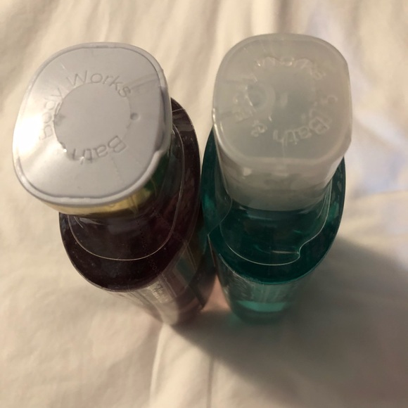 Bundle Of 2 Bath & Body Works Shower Gel NWT Sealed Sea Salt Lavender, Saltwater - Picture 2 of 4